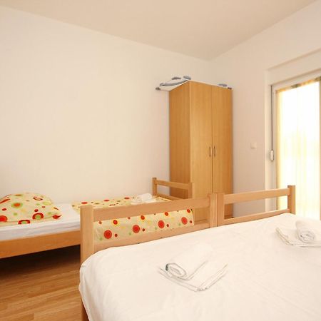Apartments With A Parking Space Poljica, Trogir - 10010 Marina Bilik gambar