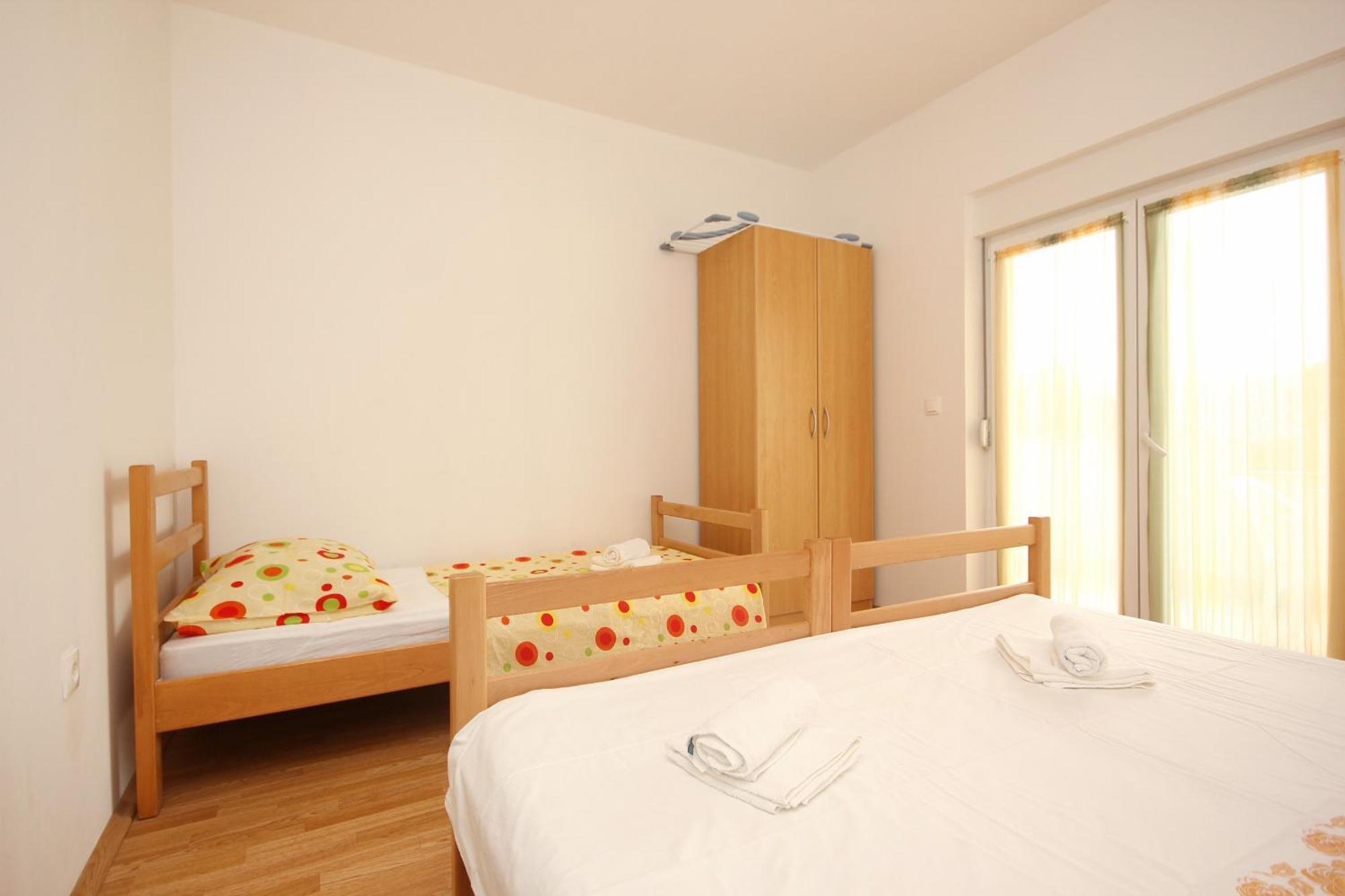 Apartments With A Parking Space Poljica, Trogir - 10010 Marina Bilik gambar